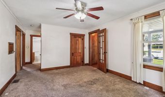 418 N 15th St, Adel, IA 50003