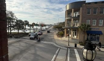 200 Carteret St 201, Beaufort, SC 29902