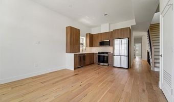 90 E 27TH St, Bayonne, NJ 07002