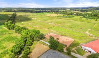 40332 COURTLAND FARM Ln, Aldie, VA 20105