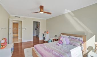 9800 W Bay Harbor Dr 309, Bay Harbor Islands, FL 33154