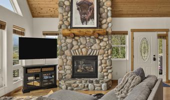 188 HAWTHORNE Dr, Alpine, WY 83128