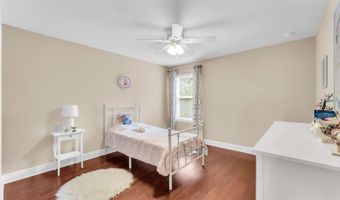 132 MAGNETA Loop, Auburndale, FL 33823