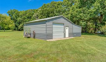 1401 Greenwood Rd, Baker, FL 32531