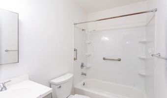 427 W COLLEGE St, Burkburnett, TX 76354