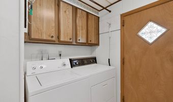 2135 Winchester Dr, Bosque Farms, NM 87068