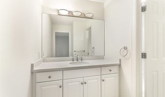 210 Chisholm Ct, Aurora, OH 44202