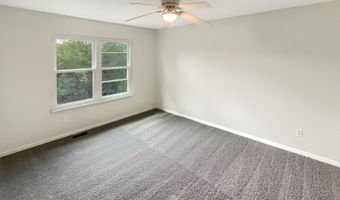 6766 Wimbledon Dr, Zionsville, IN 46077