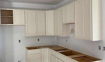 798 Canary Dr, Ballwin, MO 63021