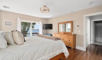 53 White Ave, East Providence, RI 02915