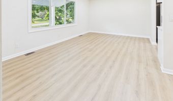 906 Whitmore St, Anderson, IN 46012