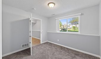 15105 Dupont Path, Apple Valley, MN 55124