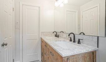 39 RED OAK Trl, Medford, NJ 08055