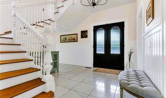 70 Peirce St, East Greenwich, RI 02818