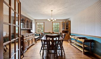 198 Crown St, Bristol, CT 06010