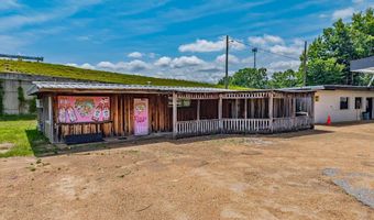 80 Broadway St, Batesville, MS 38606