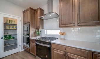 21845 E 51st Dr, Aurora, CO 80019