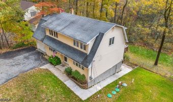 312 Mountainside Dr, Alloway, NJ 07422