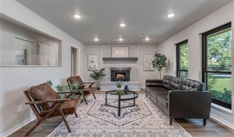 1902 SE Lawrence St, Bentonville, AR 72712