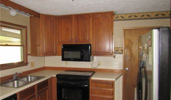 10940 Julie St NE, Alliance, OH 44601