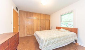 1877 Arlington Blvd, Ann Arbor, MI 48104