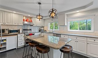 270 Washington Valley Rd, Bedminster, NJ 07921
