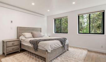 386 SPRUCE St, Alpine, WY 83128