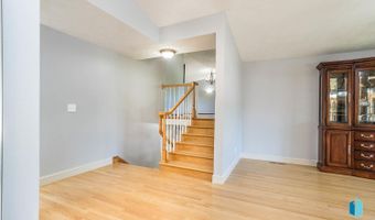 107 E Willow St, Beresford, SD 57004