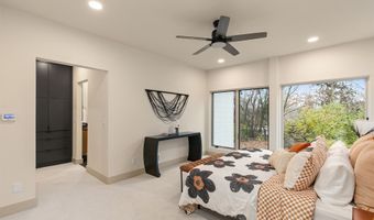 8830 NW 35th St, Ankeny, IA 50023