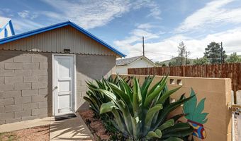 304 E Ave B, Alpine, TX 79830