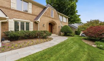 8004 SPLIT OAK Dr, Bethesda, MD 20817