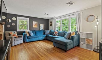 37 Pine Ridge Dr, Candia, NH 03034