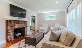 37 Sanborn Ave Sf, Boston, MA 02132