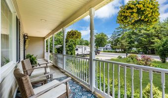 382 Wheaton Ave, Bayville, NJ 08721
