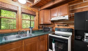 3330 Shamrock Ln, Birdseye, IN 47513