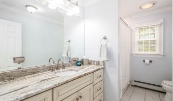 9 Hidden Brook Dr, Brookfield, CT 06804