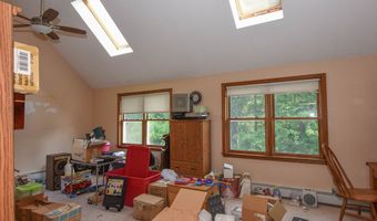 179 County Rd, Ashby, MA 01431