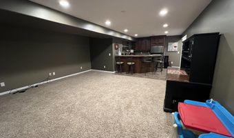 2499 Crestwood Dr, Adrian, MI 49221