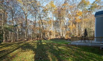 6 Lyndenwood Dr, Brookfield, CT 06804