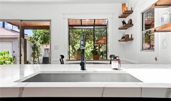 8337 Lennox Ave, Los Angeles, CA 91402