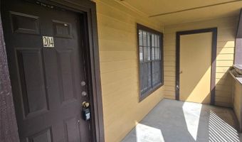 300 LAKEPOINTE Dr 204, Altamonte Springs, FL 32701