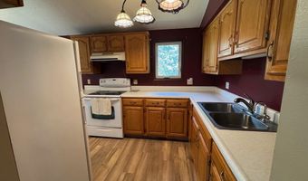 408 Elm St, Albert City, IA 50510