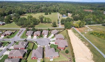 108 Canterbury Cir, Arab, AL 35016