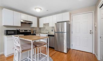 201 Woodlawn Ave 314, North Providence, RI 02904