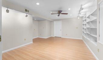 6425 GWINNETT Ln, Bowie, MD 20720