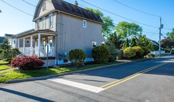 25 Homestead Ave, Avenel, NJ 07001