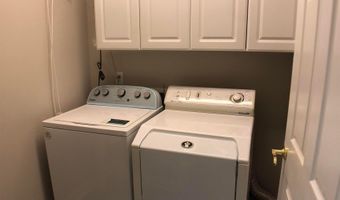 222 Eyam Hall Ln 222, Apex, NC 27502