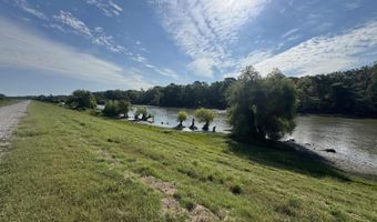 888 Lunsford St, Bay, AR 72411