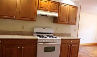 126 Chestnut St, Branford, CT 06405