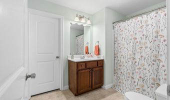 102 Adams Ct, Bardstown, KY 40004